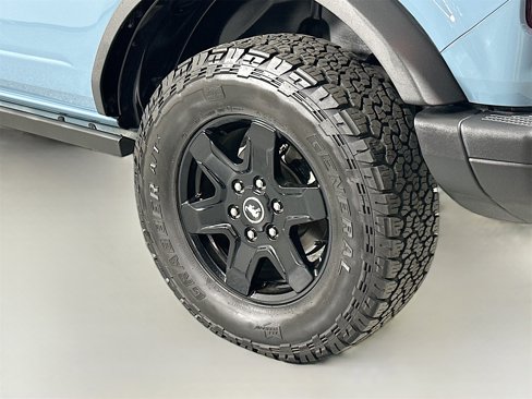 Used 2023 Ford Bronco Black Diamond image 8