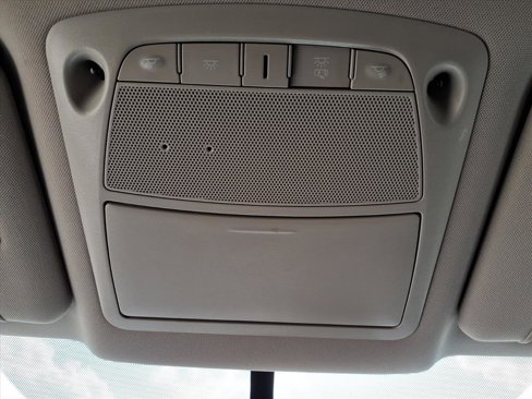 Used 2018 Nissan Rogue SV image 30