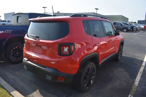 Used 2022 Jeep Renegade Latitude w/ Sun/Sound Group image 4