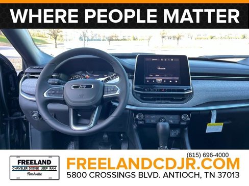 New 2025 Jeep Compass Latitude image 22