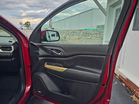 Used 2019 GMC Acadia Denali image 26