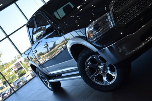 Used 2017 RAM 1500 Laramie image 4