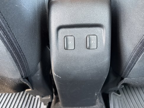 Used 2021 Nissan Kicks SR w/ Interior Electronics Package image 36