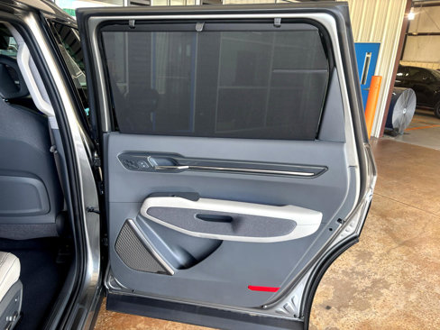 Used 2024 Kia EV9 Land image 35