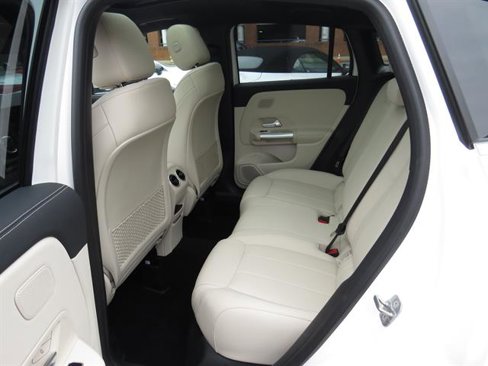 Certified 2025 Mercedes-Benz GLA 250 4MATIC image 20