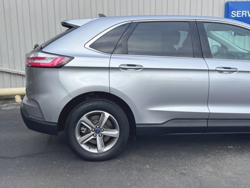 Used 2021 Ford Edge SEL w/ Convenience Package image 17