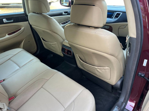 Used 2012 Hyundai Genesis 3.8 w/ Premium Pkg image 18