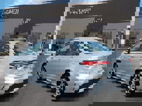 Used 2020 Toyota Corolla LE image 5