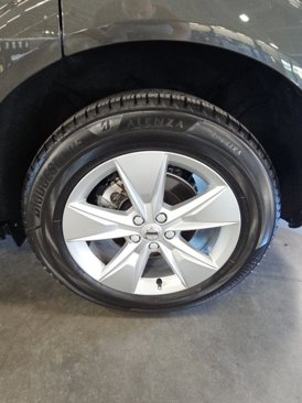 Used 2022 Volvo XC60 B5 Momentum image 42