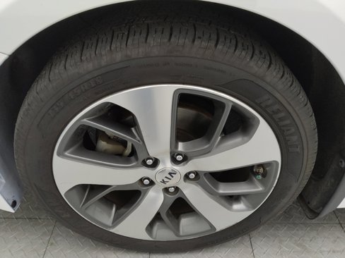 Used 2019 Kia Optima S image 31