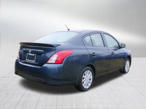 Used 2017 Nissan Versa S Plus image 3