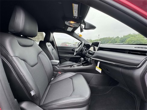 New 2025 Jeep Compass Latitude w/ Altitude Special Edition image 14