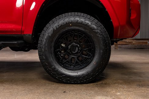 Used 2018 Toyota 4Runner SR5 Premium image 11