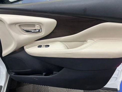 Used 2021 Nissan Murano Platinum w/ Cargo Package image 6