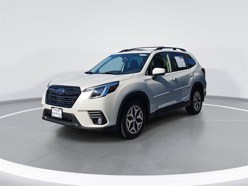 Used 2022 Subaru Forester Premium image 1