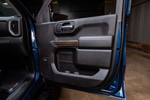 Used 2021 Chevrolet Silverado 1500 LT Trail Boss w/ Convenience Package II image 37