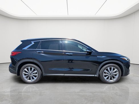 Certified 2021 INFINITI QX50 Essential w/ Convenience Package image 8