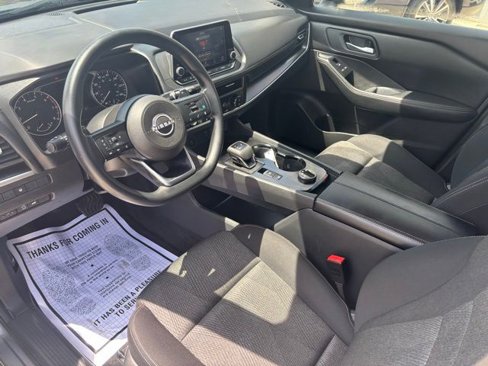 Used 2024 Nissan Rogue SV image 10