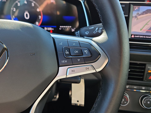Certified 2024 Volkswagen Jetta Sport image 17