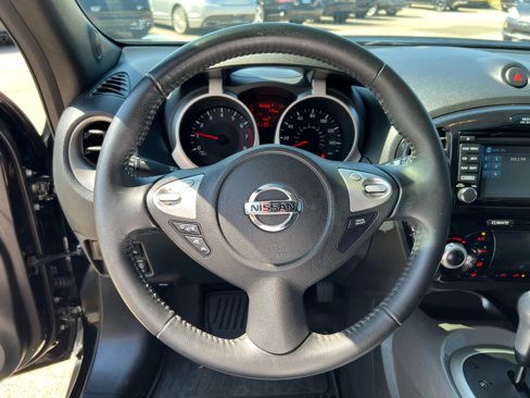 Used 2015 Nissan Juke SL image 11