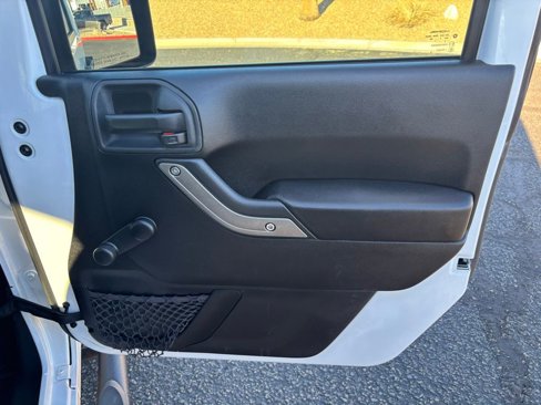 Used 2015 Jeep Wrangler Sport image 21