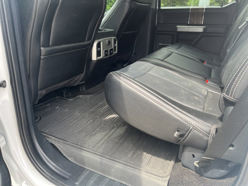 Used 2020 Ford F150 Lariat w/ Equipment Group 501A Mid image 6