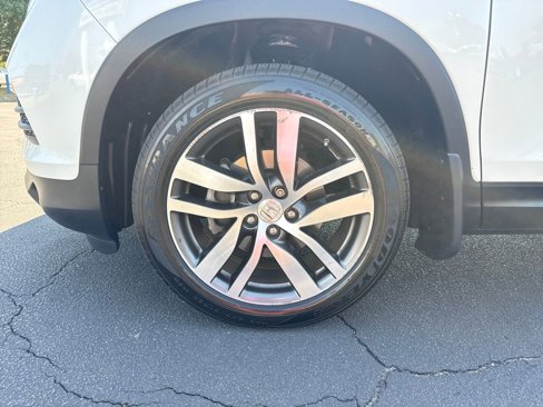 Used 2016 Honda Pilot Elite image 26