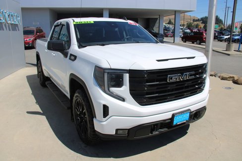 Certified 2023 GMC Sierra 1500 Elevation w/ LPO, Elevation Black Package image 11