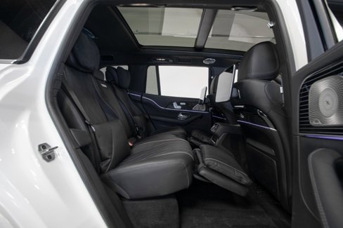 Used 2024 Mercedes-Benz Maybach GLS 600 image 65