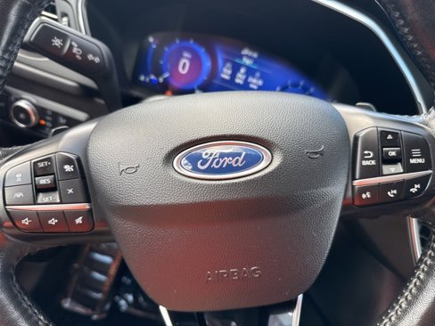Certified 2020 Ford Escape Titanium image 17