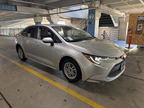 Used 2022 Toyota Corolla LE image 4