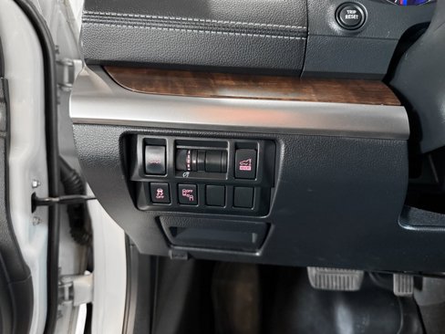 Used 2018 Subaru Outback 2.5i Limited image 23