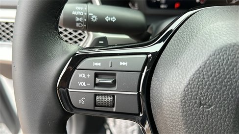 New 2025 Acura Integra image 13
