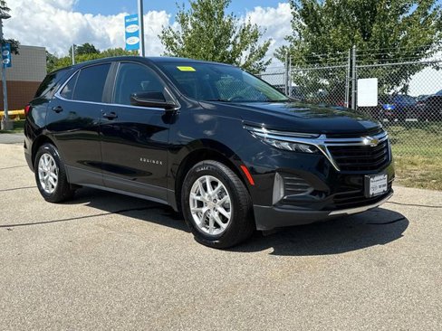 Used 2023 Chevrolet Equinox LT image 3