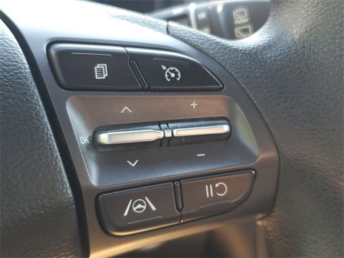 Used 2023 Hyundai Kona SEL image 25