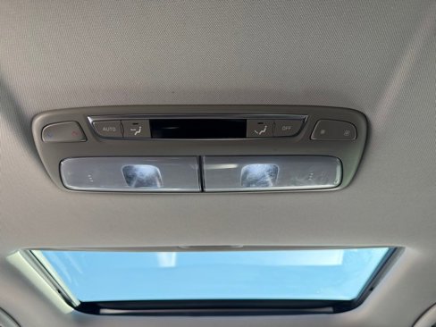 Used 2021 Kia Telluride EX w/ EX Premium Package image 16