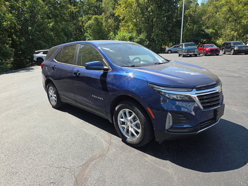Used 2023 Chevrolet Equinox LT image 1