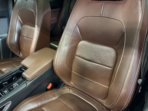 Used 2019 Jaguar F-PACE S image 20