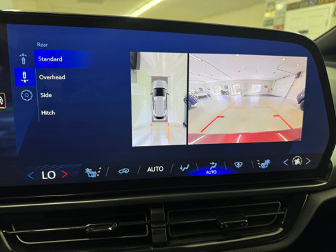 Used 2025 Chevrolet Equinox EV RS image 14