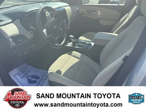 Used 2022 Chevrolet Traverse LS image 13