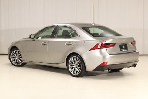 Used 2016 Lexus IS 300 AWD image 25