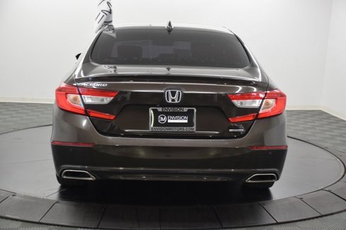 Used 2018 Honda Accord Touring image 7