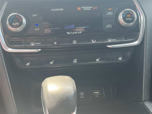 Used 2020 Hyundai Santa Fe Limited image 25