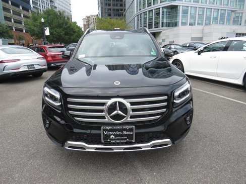 Used 2024 Mercedes-Benz GLB 250 4MATIC image 6