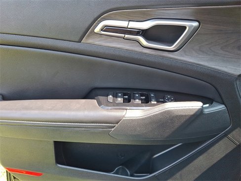 Certified 2024 Kia Sportage X-Line w/ X-Line Premium Package image 11
