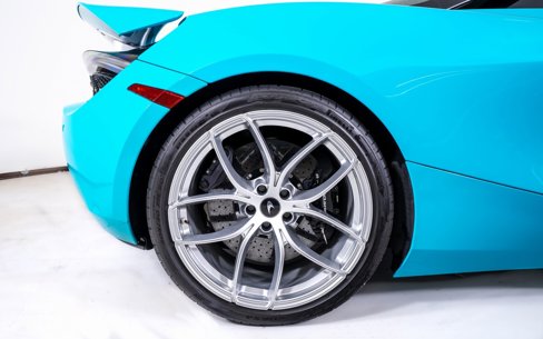 Used 2022 McLaren 720S Performance image 17