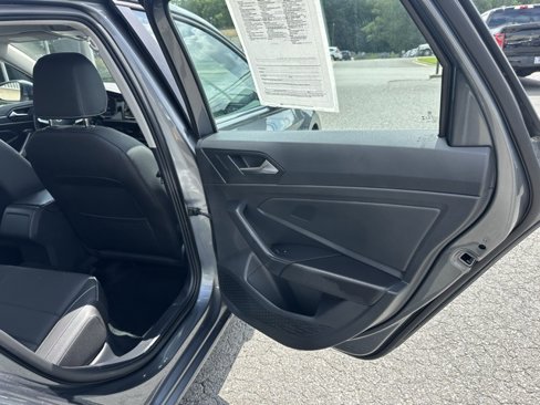 Used 2024 Volkswagen Jetta SE image 16