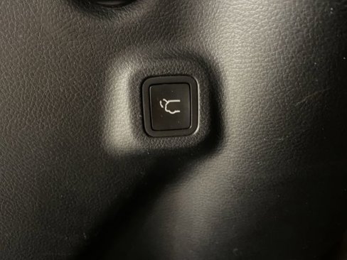 Used 2018 Jeep Compass Limited w/ Safe & Security Group image 15