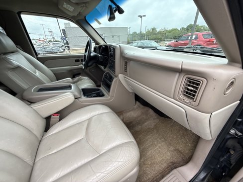 Used 2003 Chevrolet Tahoe Z71 image 40