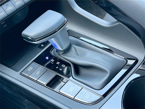 New 2025 Hyundai Elantra SEL image 16